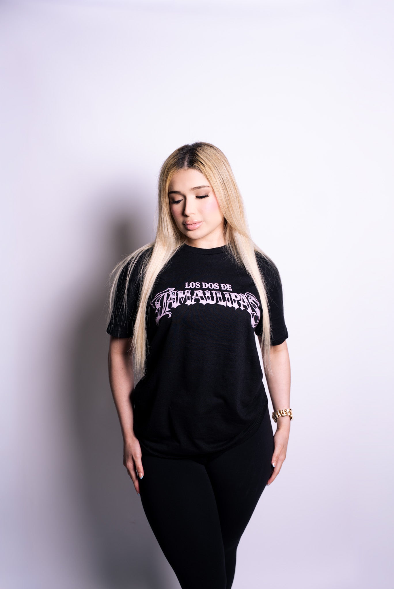 Ayúdame - T-Shirt
